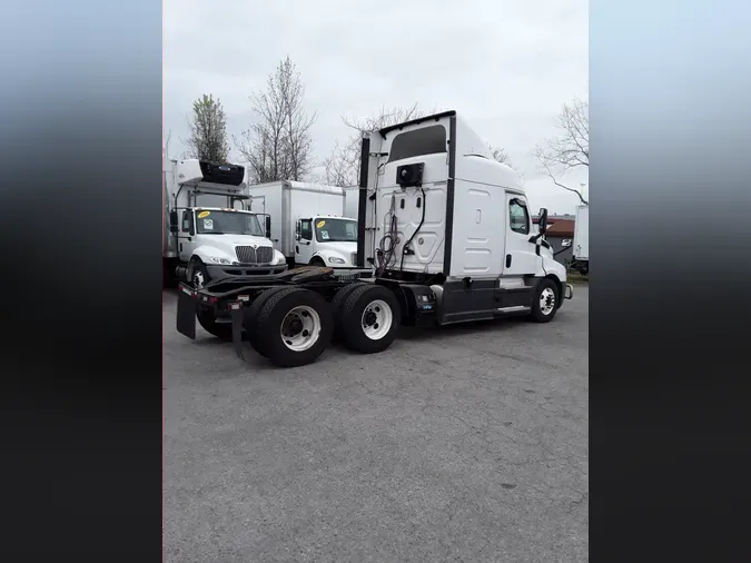 2019 FREIGHTLINER/MERCEDES CASCADIA