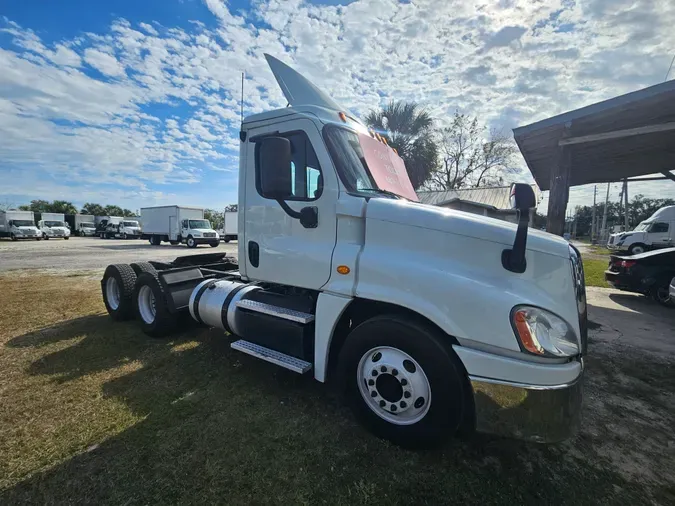 2018 FREIGHTLINER/MERCEDES CASCADIA 125