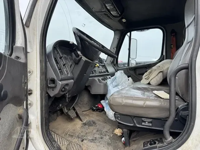 2016 FREIGHTLINER BUSINESS CLASS M2 1067447fc02b0681dbf64f2049b50f4dec6