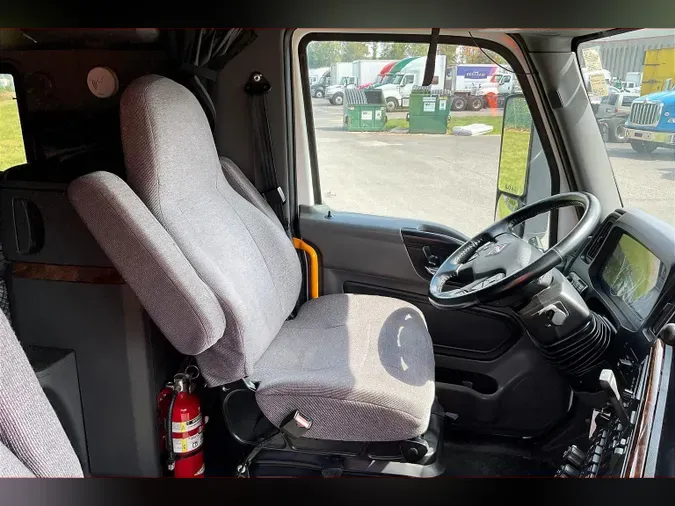 2021 INT LT625 6x4
