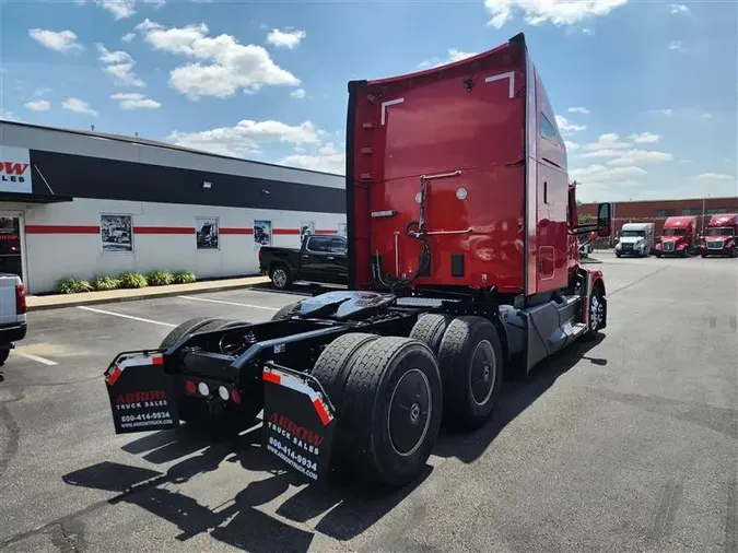 2023 KENWORTH T680