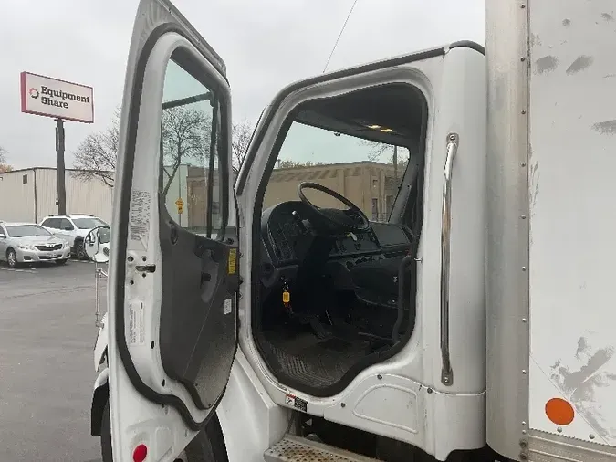 2018 Freightliner M2