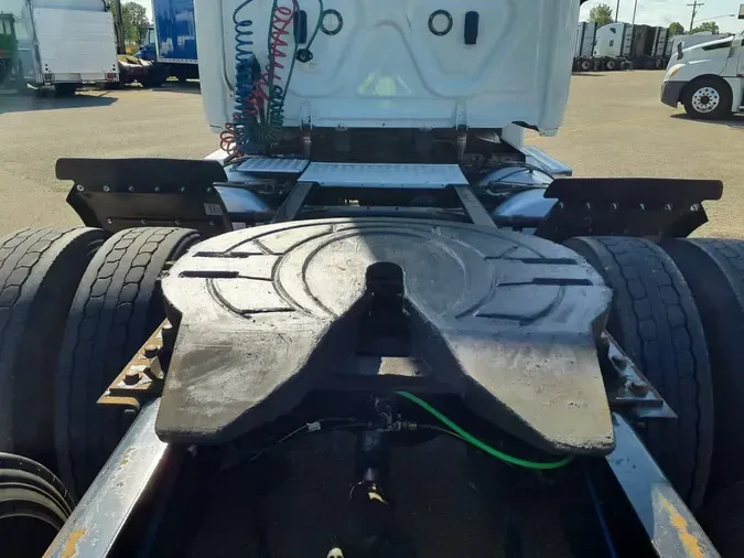 2019 FREIGHTLINER CASCADIA 125