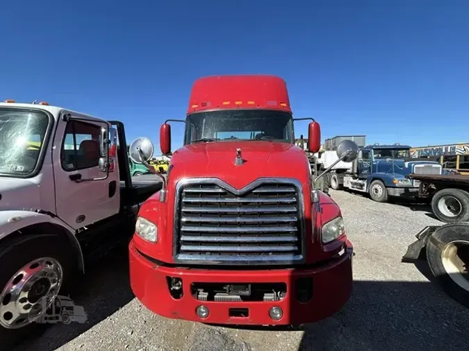 2017 MACK PINNACLE CXU613