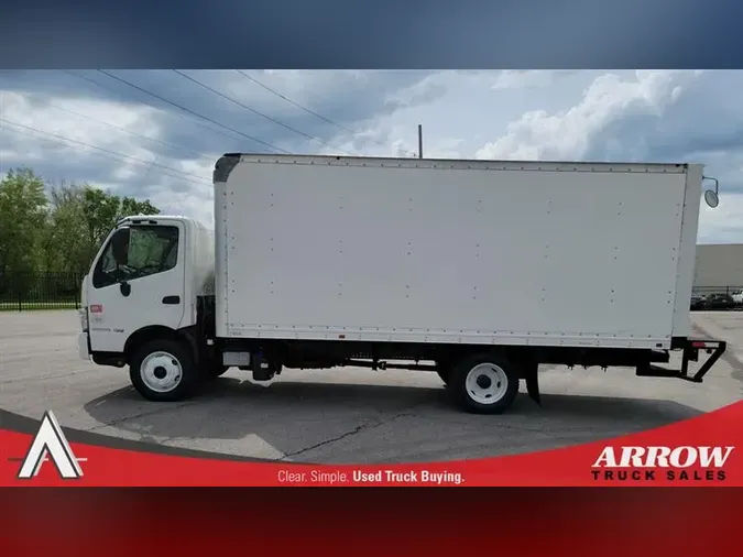 2019 HINO 195