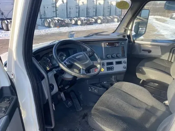 2020 Freightliner Cascadia