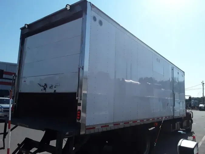 2020 FREIGHTLINER M2 106