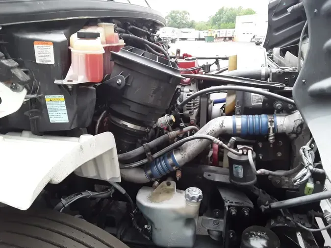 2019 FREIGHTLINER M2 106