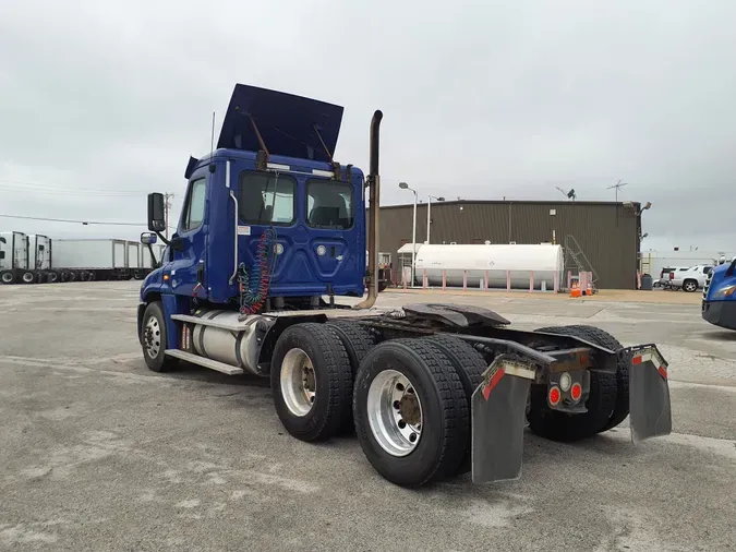 2018 FREIGHTLINER/MERCEDES CASCADIA 125