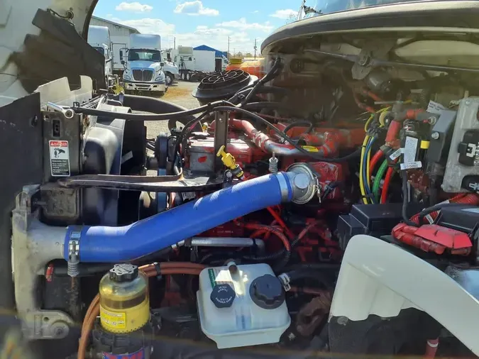 2021 FREIGHTLINER/MERCEDES M2 106