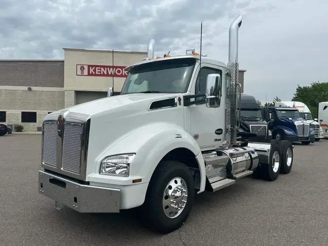 2026 Kenworth T880 Short Hood