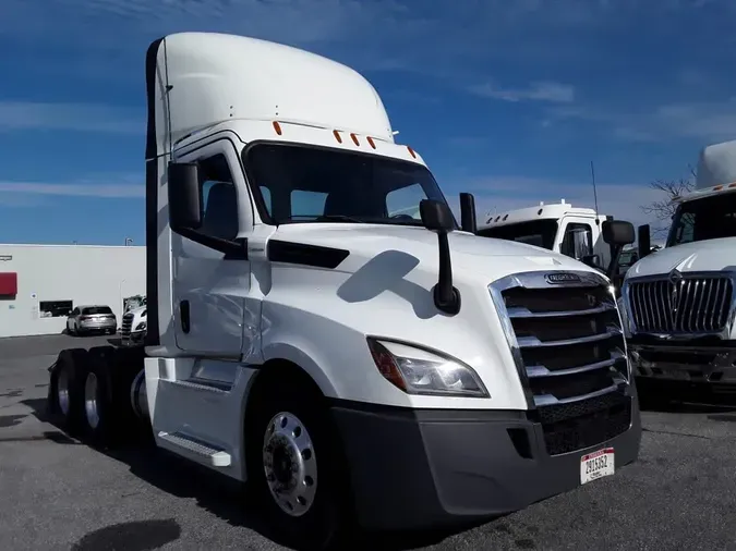 2020 FREIGHTLINER/MERCEDES NEW CASCADIA PX12664