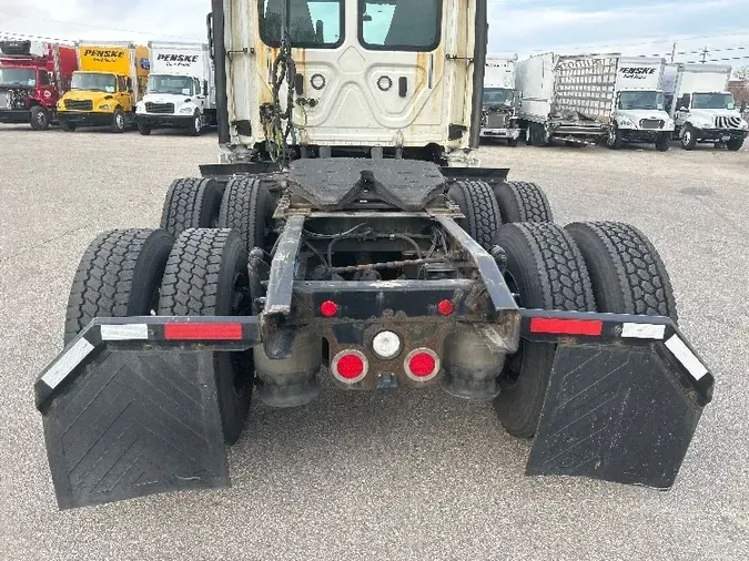 2018 Freightliner X12564ST