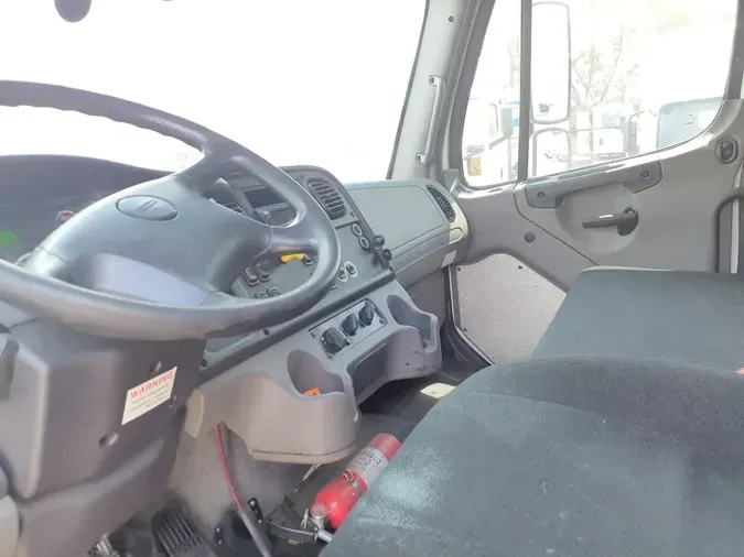 2019 FREIGHTLINER/MERCEDES M2 106