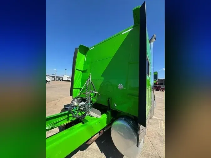 2019 Peterbilt 389