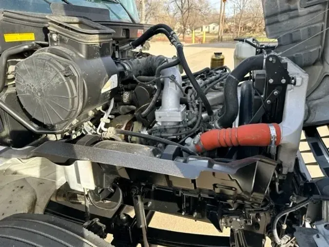 2019 HINO 268