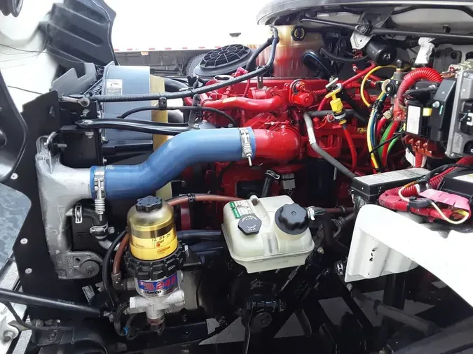 2019 FREIGHTLINER/MERCEDES M2 106