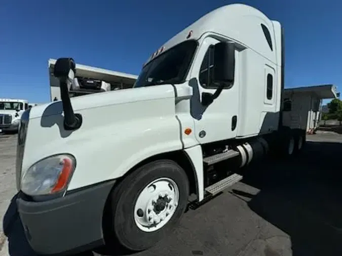 2020 FREIGHTLINER/MERCEDES CASCADIA 125