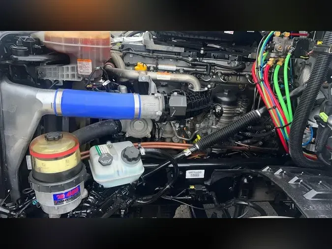 2021 FREIGHTLINER CA126