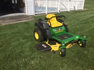 2015 John Deere Z425