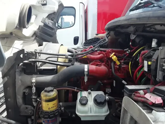 2019 FREIGHTLINER/MERCEDES M2 106