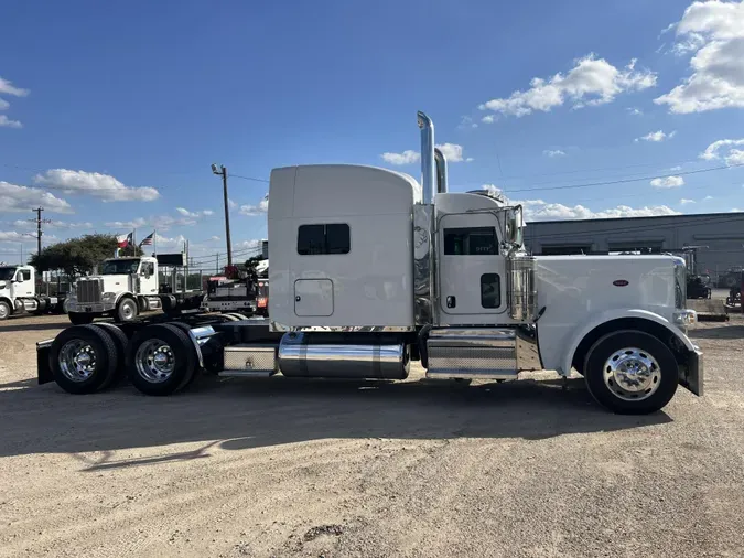 2020 Peterbilt 389