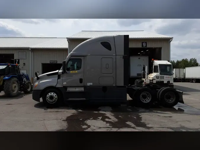 2021 Freightliner Cascadia