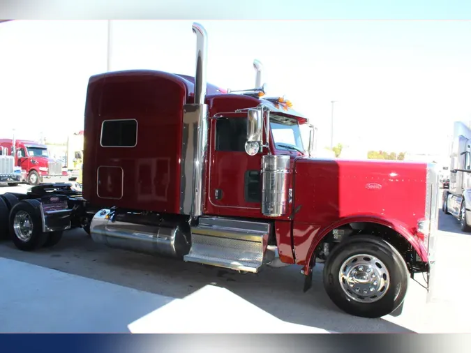 2023 Peterbilt 38974784f5d5bf46ae93b8fc7fd433d69c7