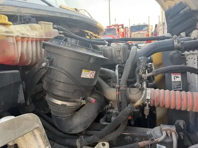 2019 FREIGHTLINER BUSINESS CLASS M2 106