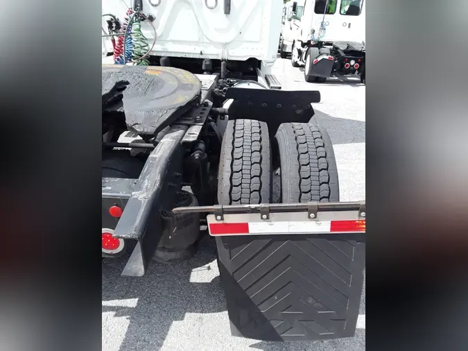 2020 FREIGHTLINER NEW CASCADIA 126