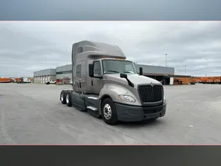 2022 International LT