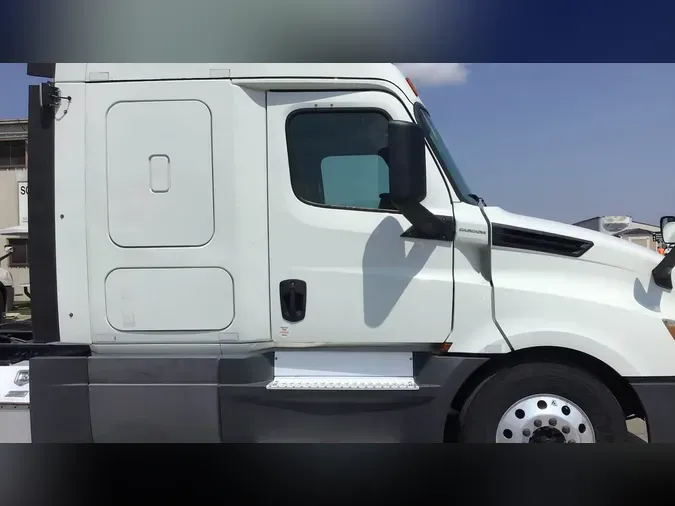 2020 Freightliner Cascadia
