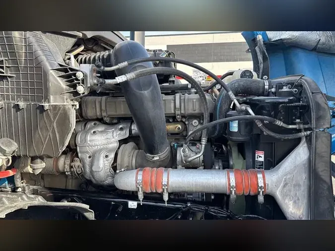 2021 FREIGHTLINER CA126