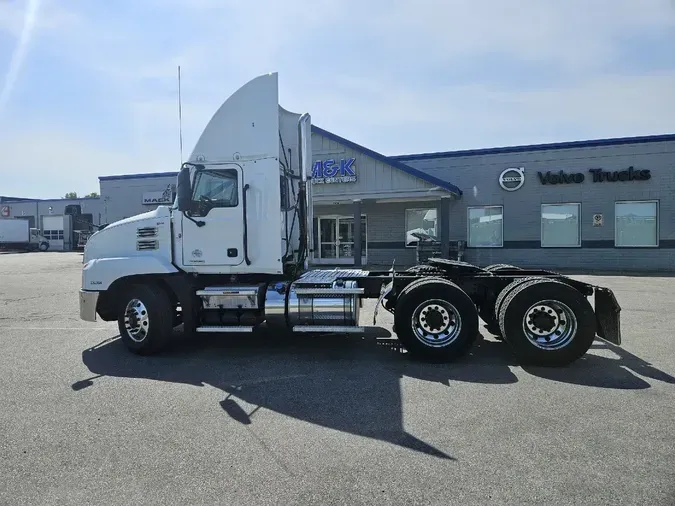 2020 MACK AN64T