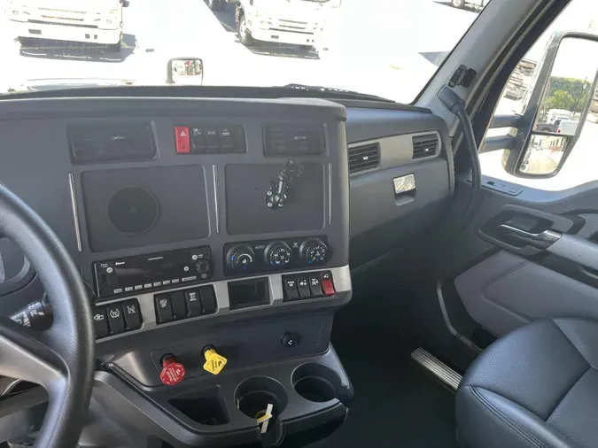 2022 Kenworth T880