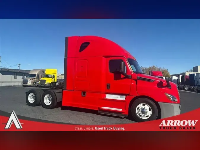 2020 FREIGHTLINER CASCADEVO1