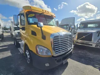 2019 FREIGHTLINER CASCADIA 113