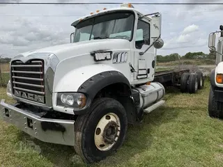 2008 MACK GRANITE GU813