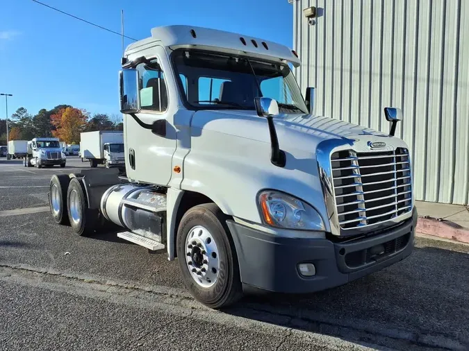 2018 FREIGHTLINER/MERCEDES CASCADIA 125749399ca99d65ba3cc1ed709542c1796