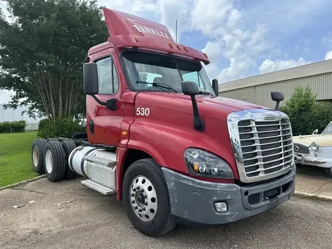 2016 FREIGHTLINER CASCADIA 125