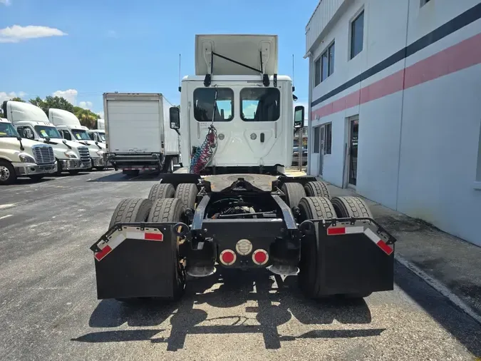 2018 FREIGHTLINER CASCADIA 125