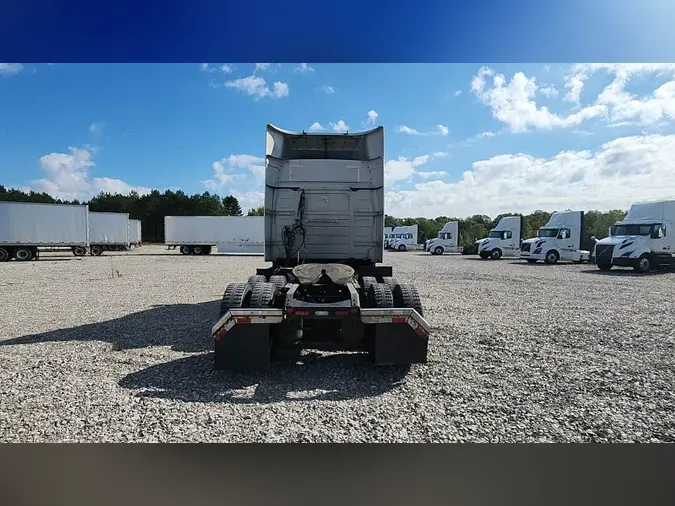 2019 Volvo VNL 740
