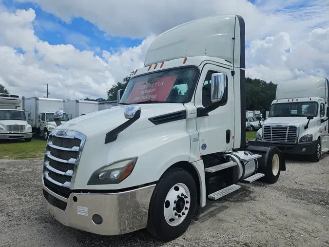 2019 FREIGHTLINER/MERCEDES NEW CASCADIA 126749ec2bf90df9a61e663b0b7010d4e07