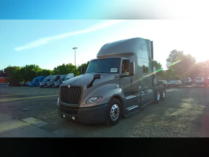2022 International LT