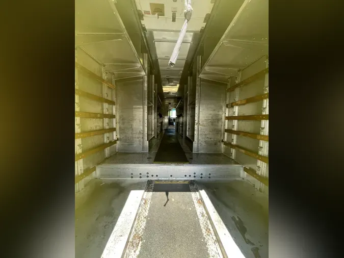 2017 FRTLR CUSTOM CHASSIS CORP MT-55 WALK-IN