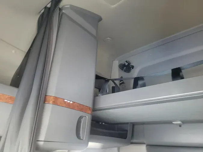 2022 International LT625