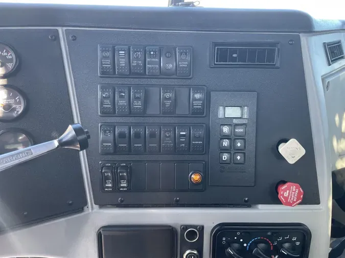 2014 Western Star 4700SB