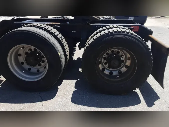 2020 Volvo VNL30074a6172257656426a59b79ad2659bde0