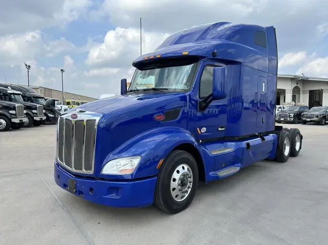 2022 Peterbilt 579