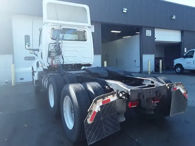 2018 NAVISTAR INTERNATIONAL LT625 DAYCAB T/A74a94bfbdb445d1afa28c408ea44a79b